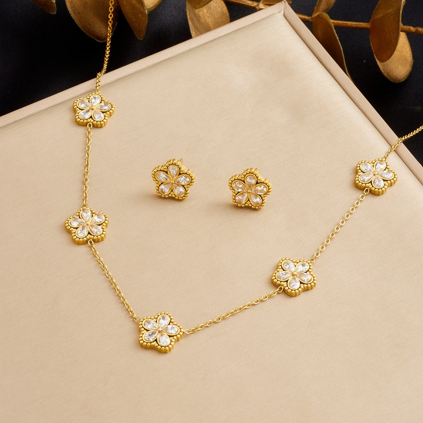 Vintage Luxury Gold Plated Stainless Steel and Acrylic Star Flower Pendant Set with Rhinestone for Women