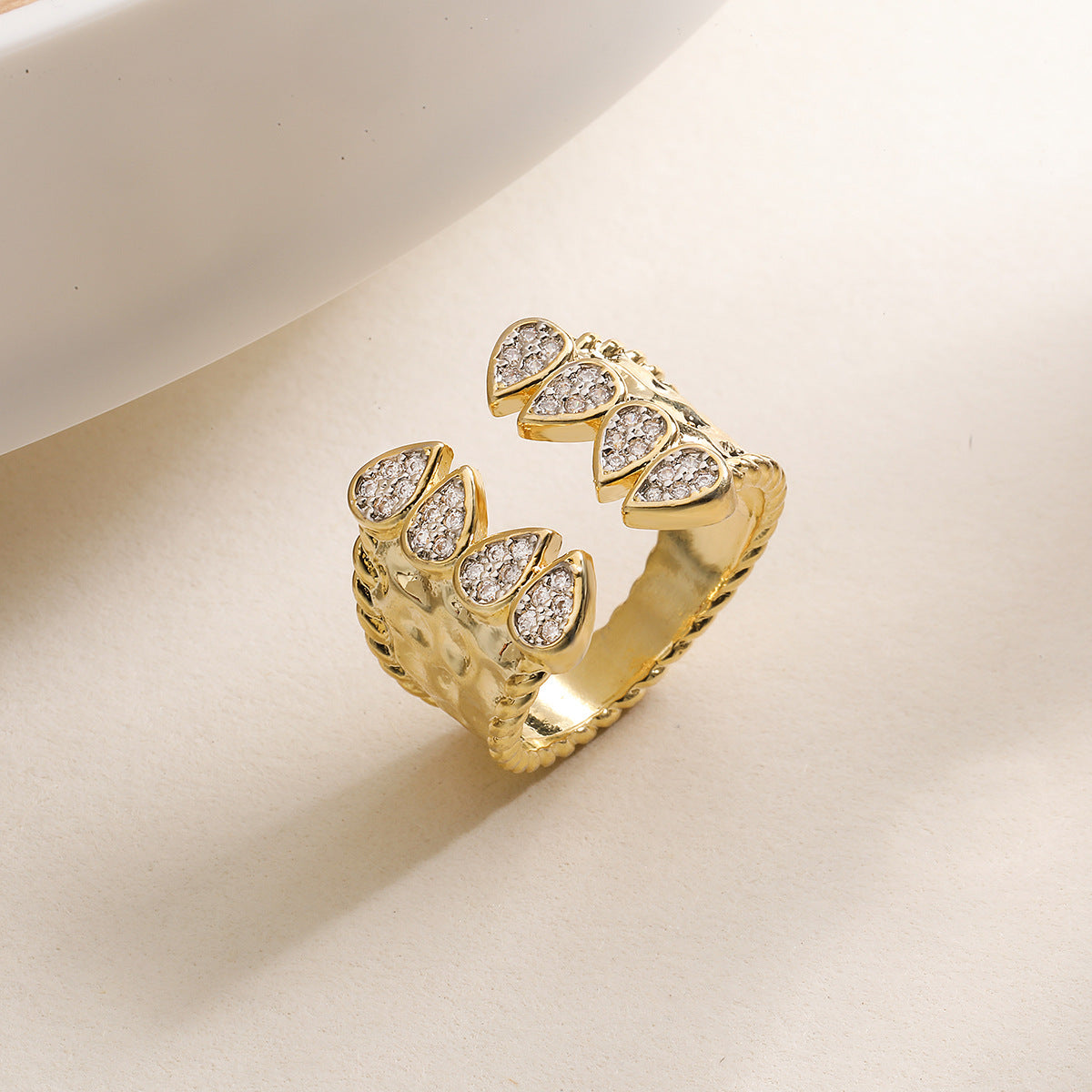 Minimalist Geometric Open Ring for Women Made of Copper with 18K Gold Plating and Micro-Paved Zircon