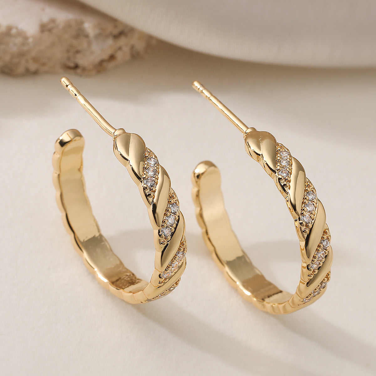 Luxury Vintage Geometric Gold Plated Brass Micro-Inlay Cubic Zirconia C-Shape Earrings for Women