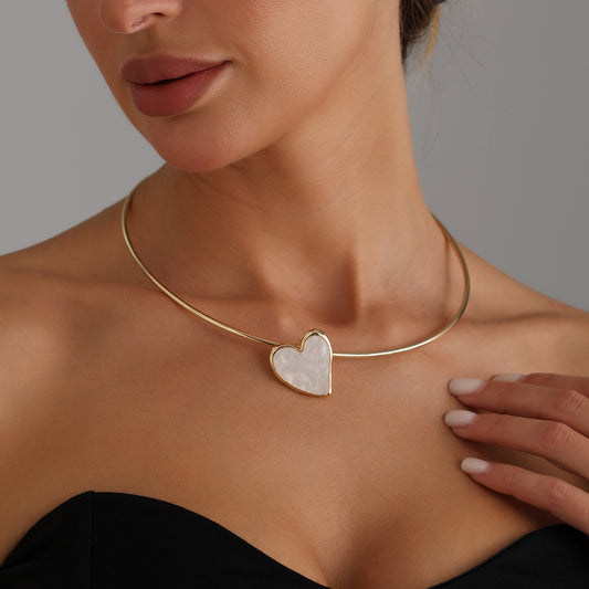 Set di collane da donna in lega a forma di cuore irregolare minimalista con finitura placcata