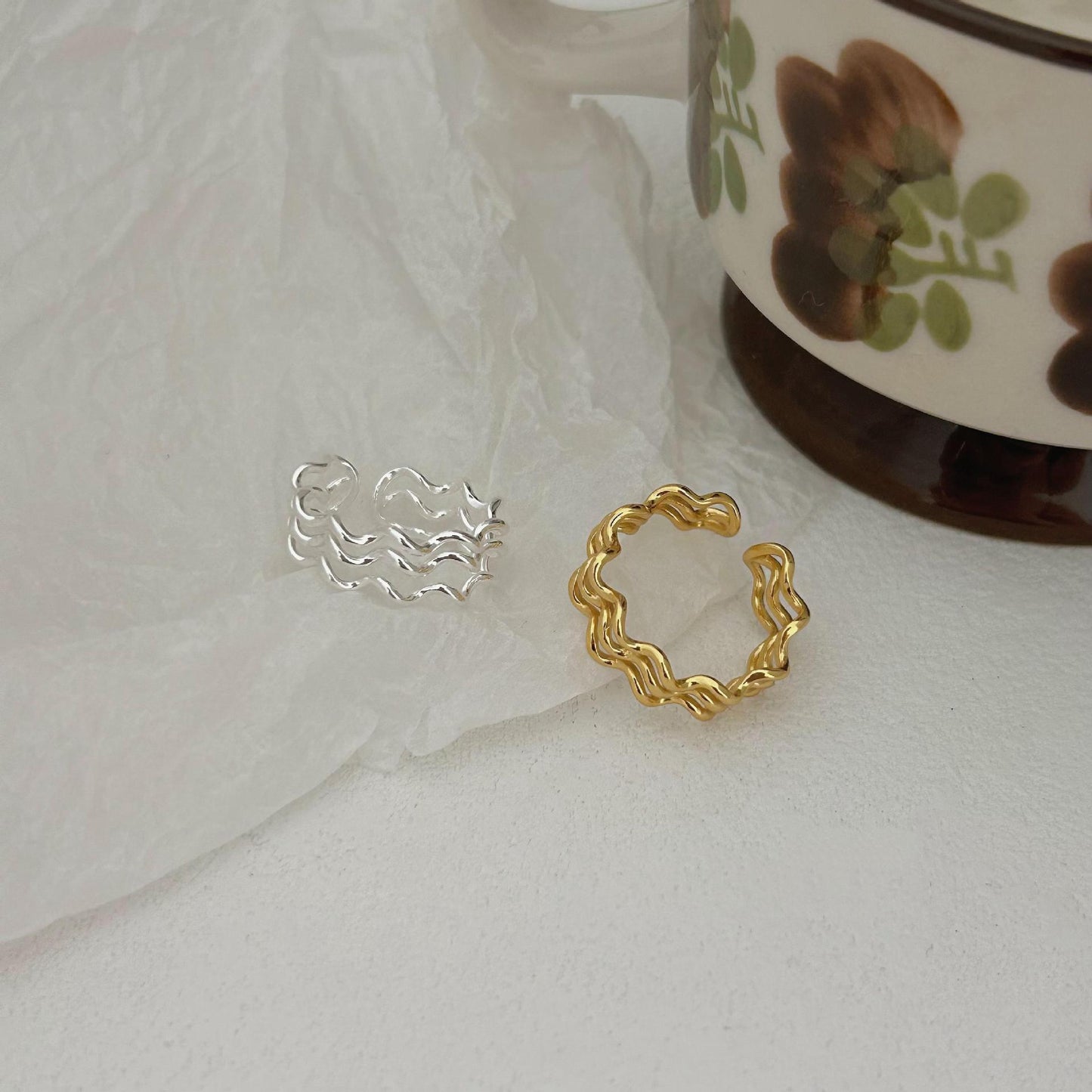 Minimalist Wave-shaped S925 Sterling Silver Ring with Polished Finish for Women