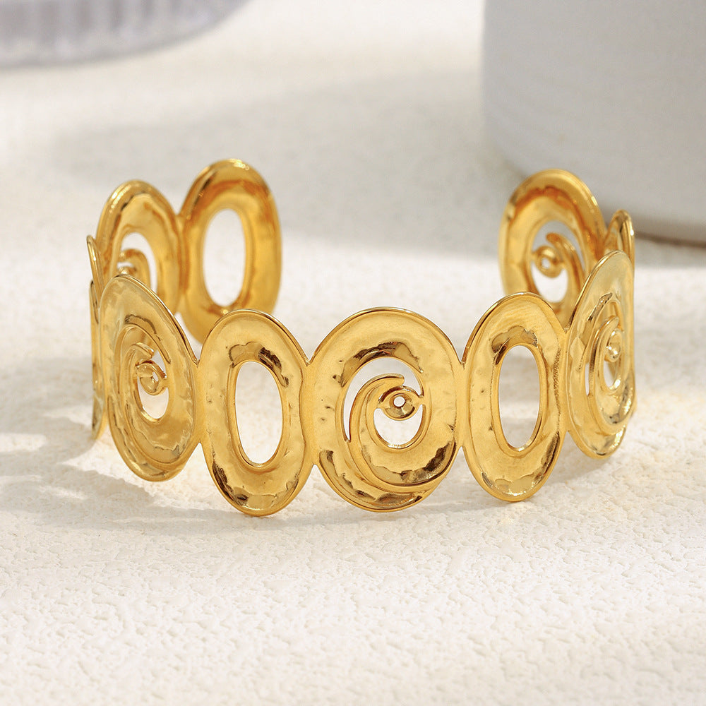 Minimalist Spiral Hollow-Out Stainless Steel Bracelet with 18K Gold Plating