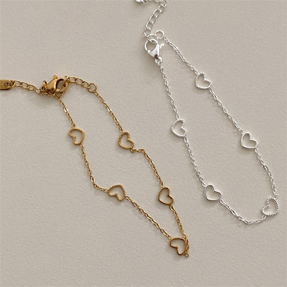 Bracciale minimalista a forma di cuore in argento sterling 925 con finitura artigianale