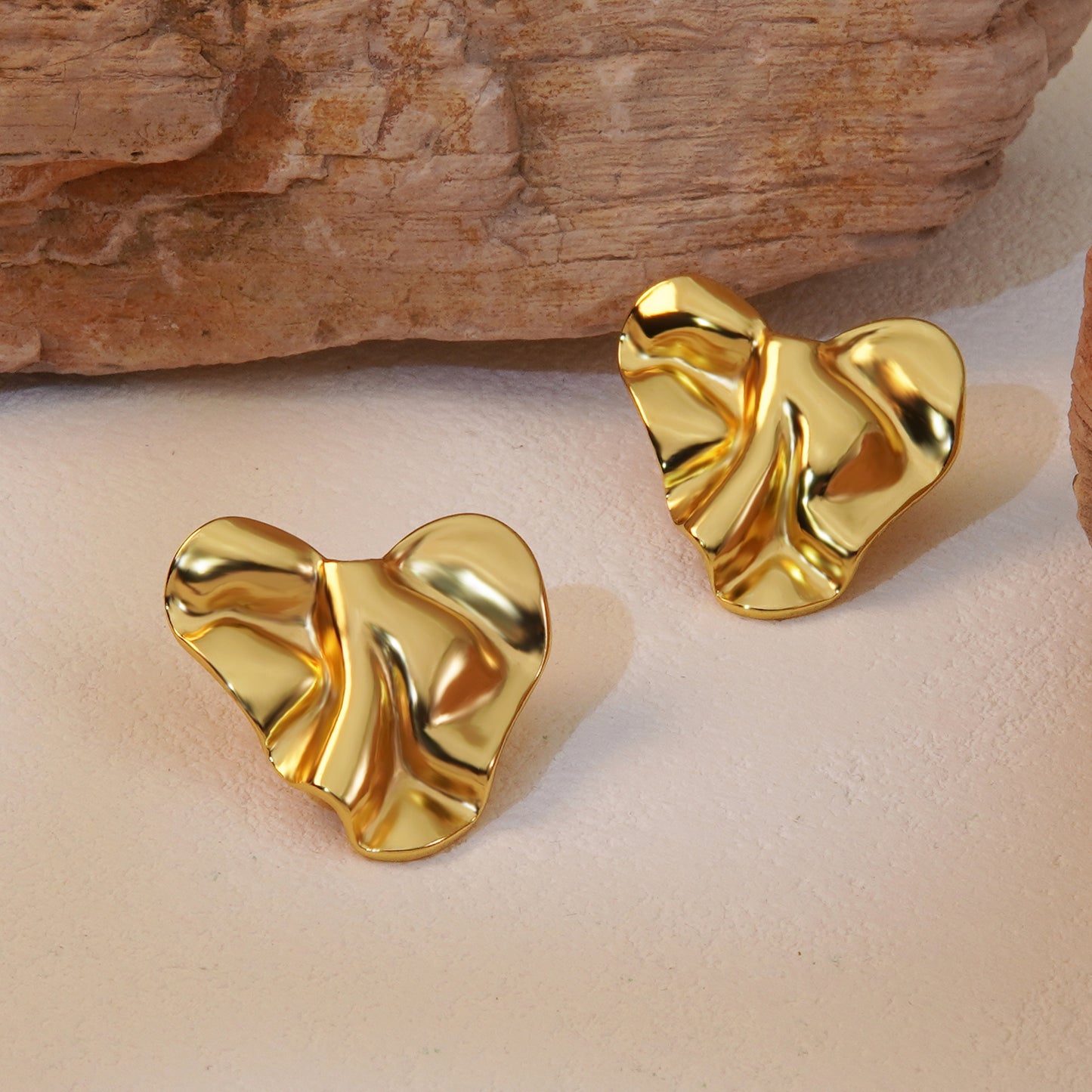 Sweet Luxury Heart Titanium Steel Plated Earrings for Women