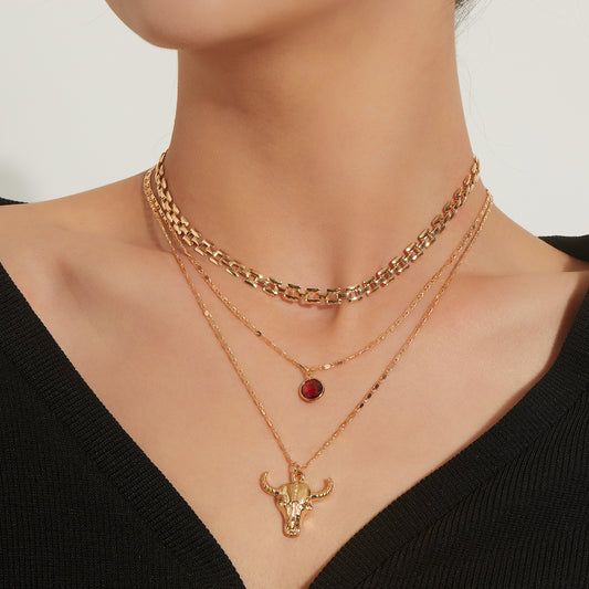 Collana da donna a doppio strato con ciondolo a forma di toro, in lega con finitura placcata