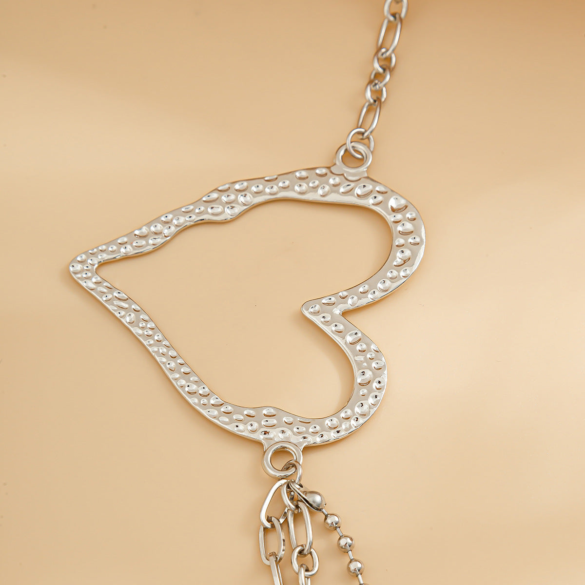Cadena corporal minimalista con forma de corazón para mujer con flecos delicados y cierre de langosta de metal