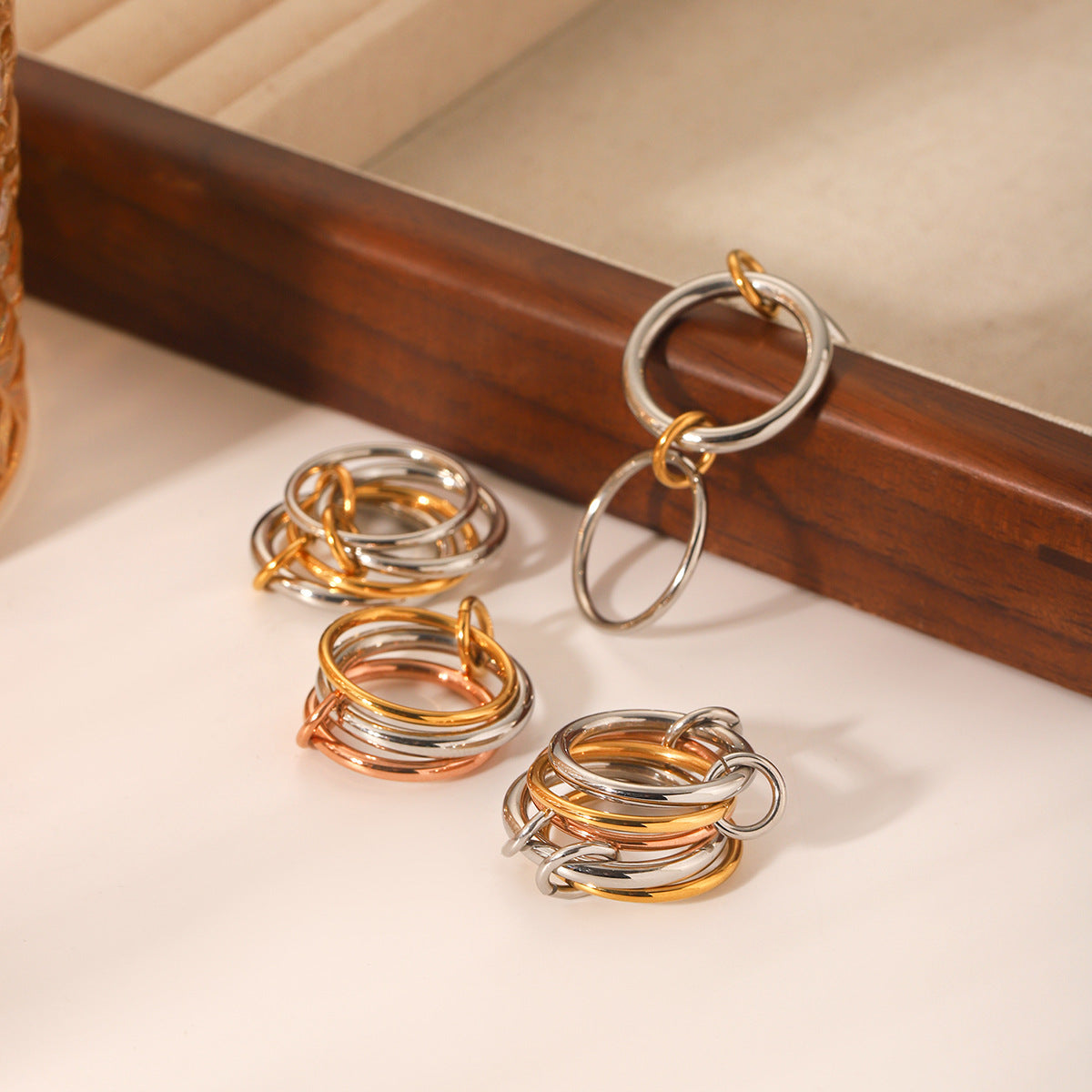 Set di Anelli Impilabili da Donna Geometrici Minimalisti in Acciaio Inox con Finitura Placcata