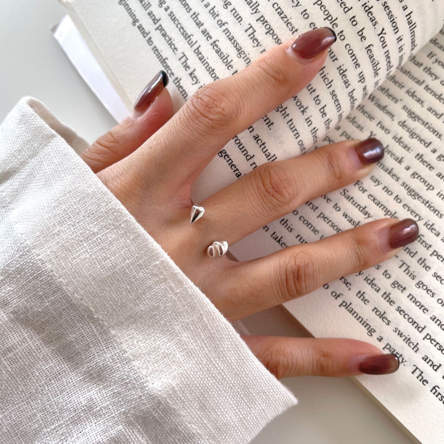 Minimalist Geometric Number Shape S925 Sterling Silver Open Ring for Women with Natural Stone Accent
