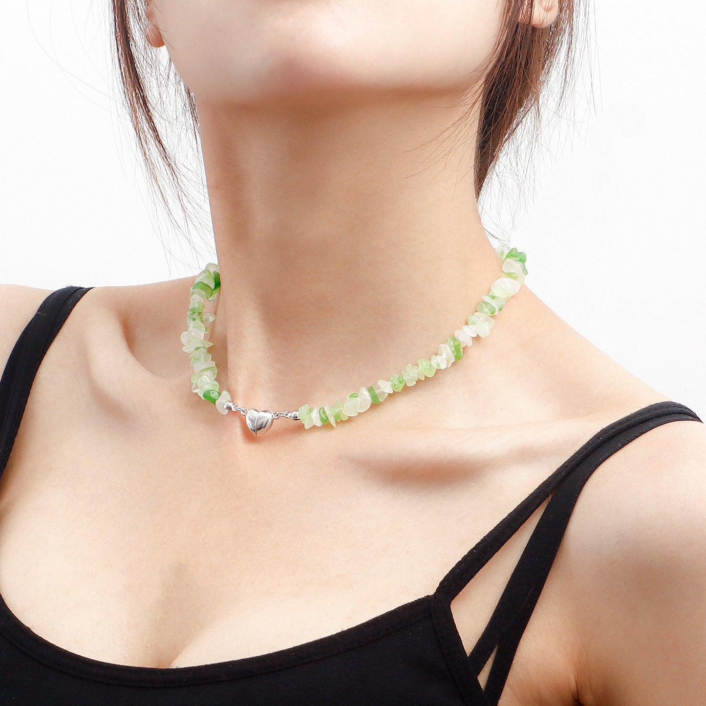 Minimalist Heart-Shaped Alloy Pendant Necklace with Electroplated Finish for Women