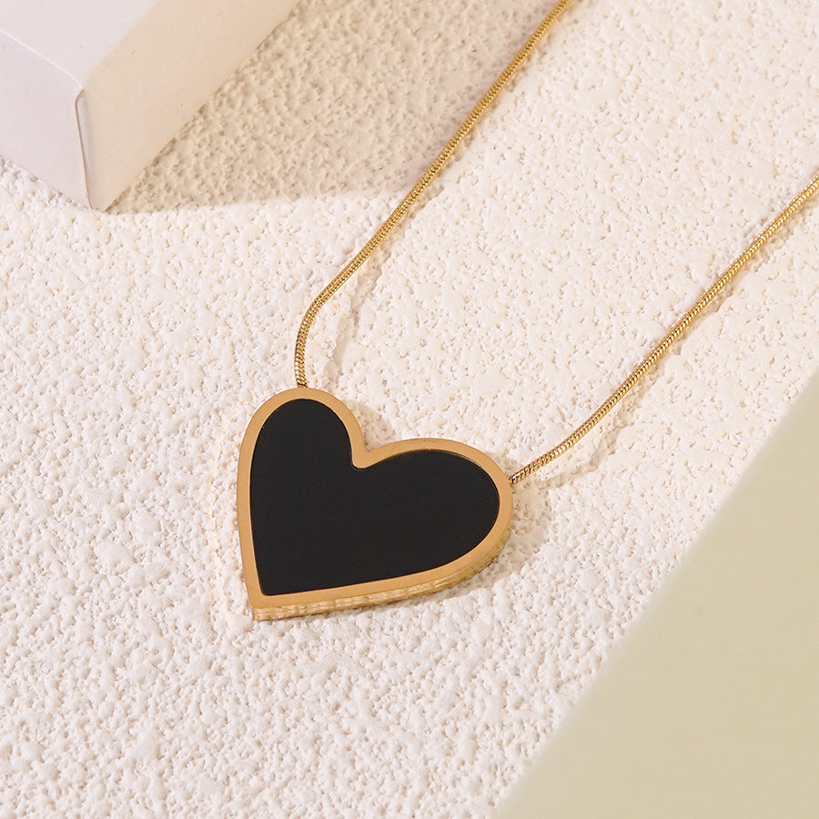 Elegante collana a cuore in acciaio inossidabile placcato con catena a serpente gioielli unisex