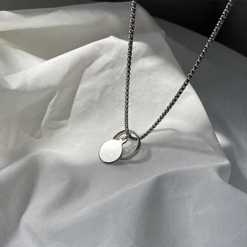 Collana Pendente Geometrica Minimalista in Acciaio Inossidabile con Ciondolo in Acciaio al Titanio Lucidato e Catena di Perle Quadrate Unisex