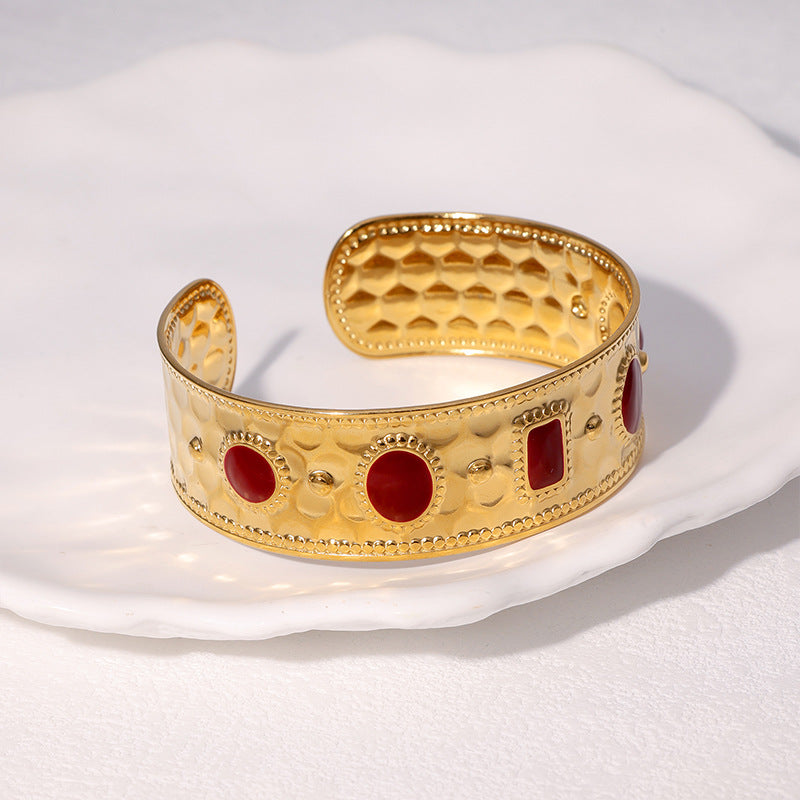 Luxury Vintage-Inspired Irregular Shape Stainless Steel Bracelet for Women with 18K Gold Plating and Enamel Finish