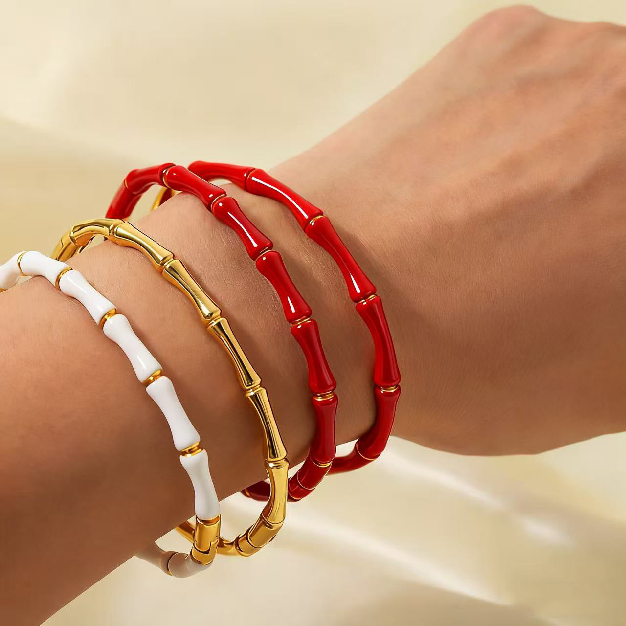 Bracciale minimalista colorato a goccia d'olio geometrico in acciaio inossidabile di bambù