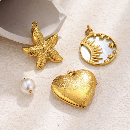 Luxury Minimalist Stainless Steel 18K Gold Plated Star Heart Geometric Locket Charm Bar