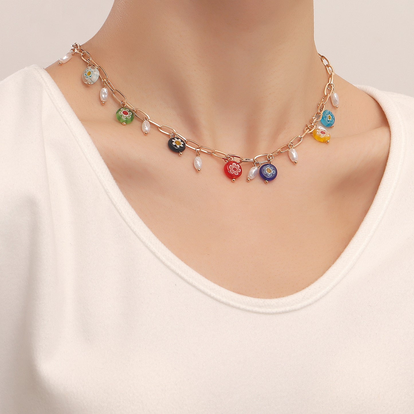 Minimalist Geometric Rainbow Glass Flower Pendant Necklace for Women with Alloy Chain and Plated Finish