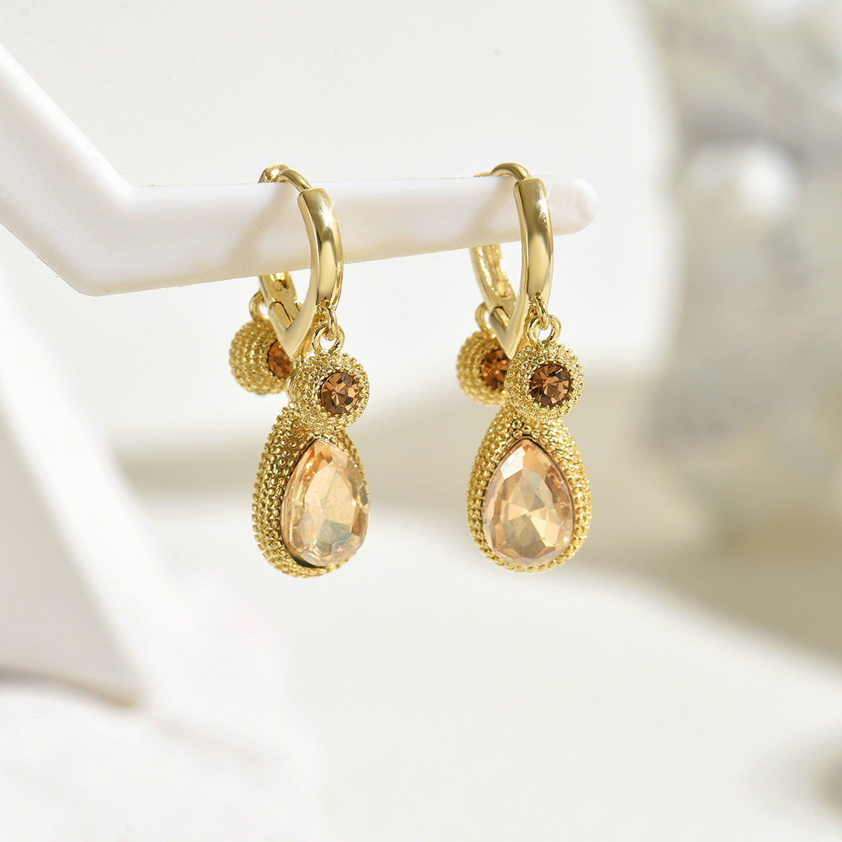 Pendientes Minimalistas de Cobre con Forma de Lágrima con Incrustaciones de Pedrería para Mujer, Poste de Acero Inoxidable, Accesorio de Moda Geométrico
