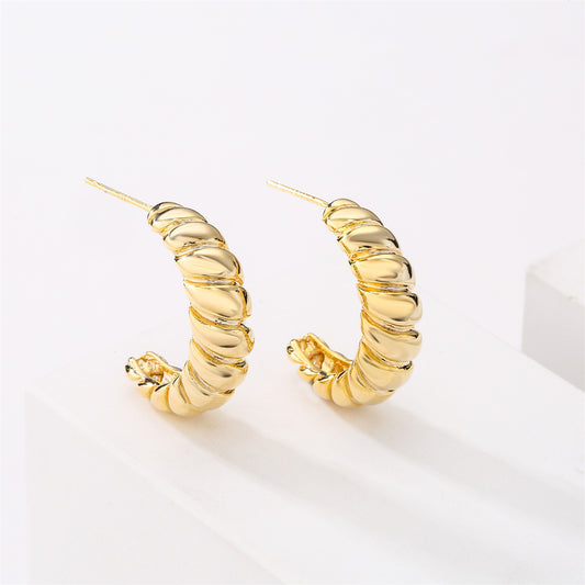 Aretes de cuerda geométricos de latón chapado en oro de 14 quilates con poste de plata de ley 925 minimalista para mujer