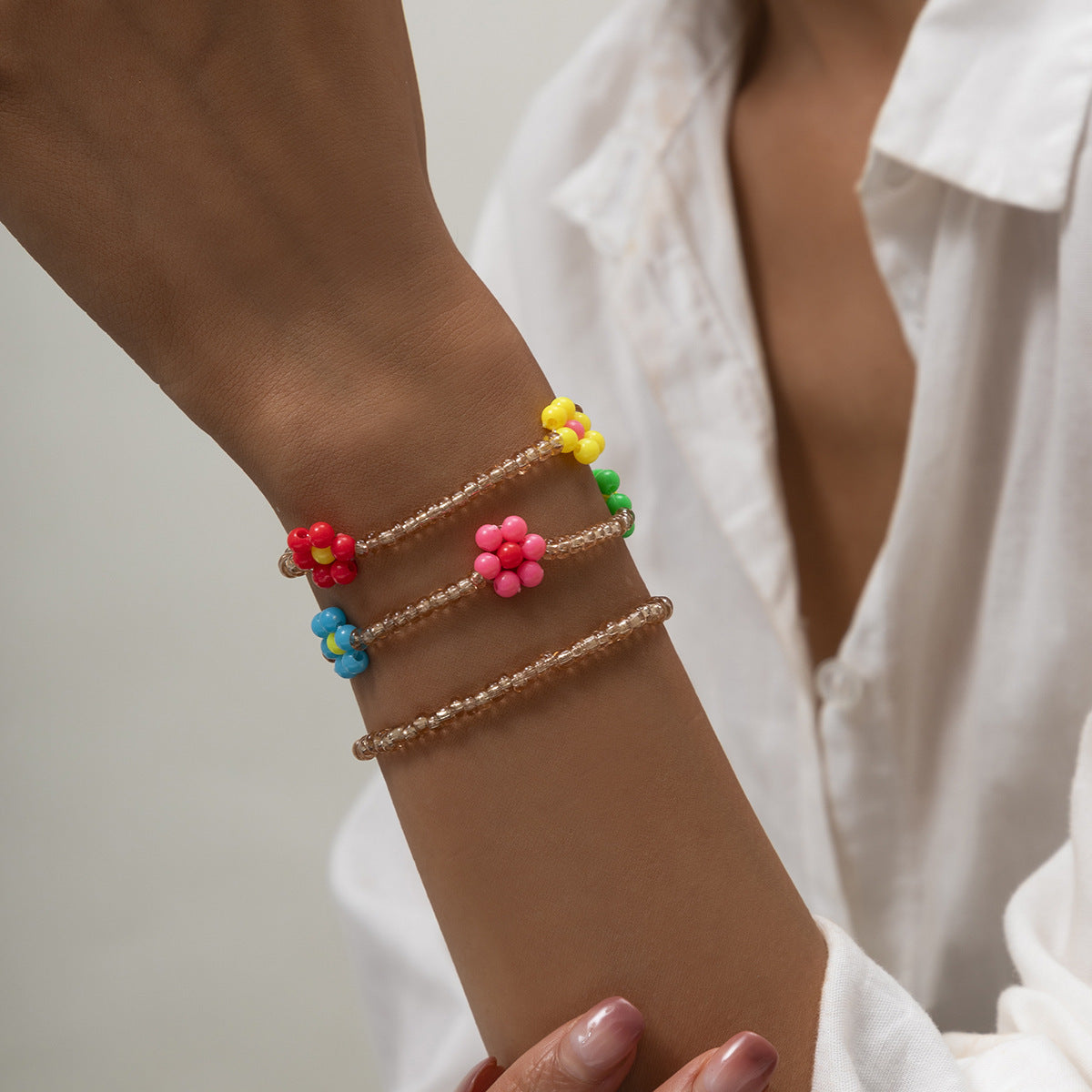Collana da donna minimalista rustica con perline, floreale, geometrica, fatta a mano
