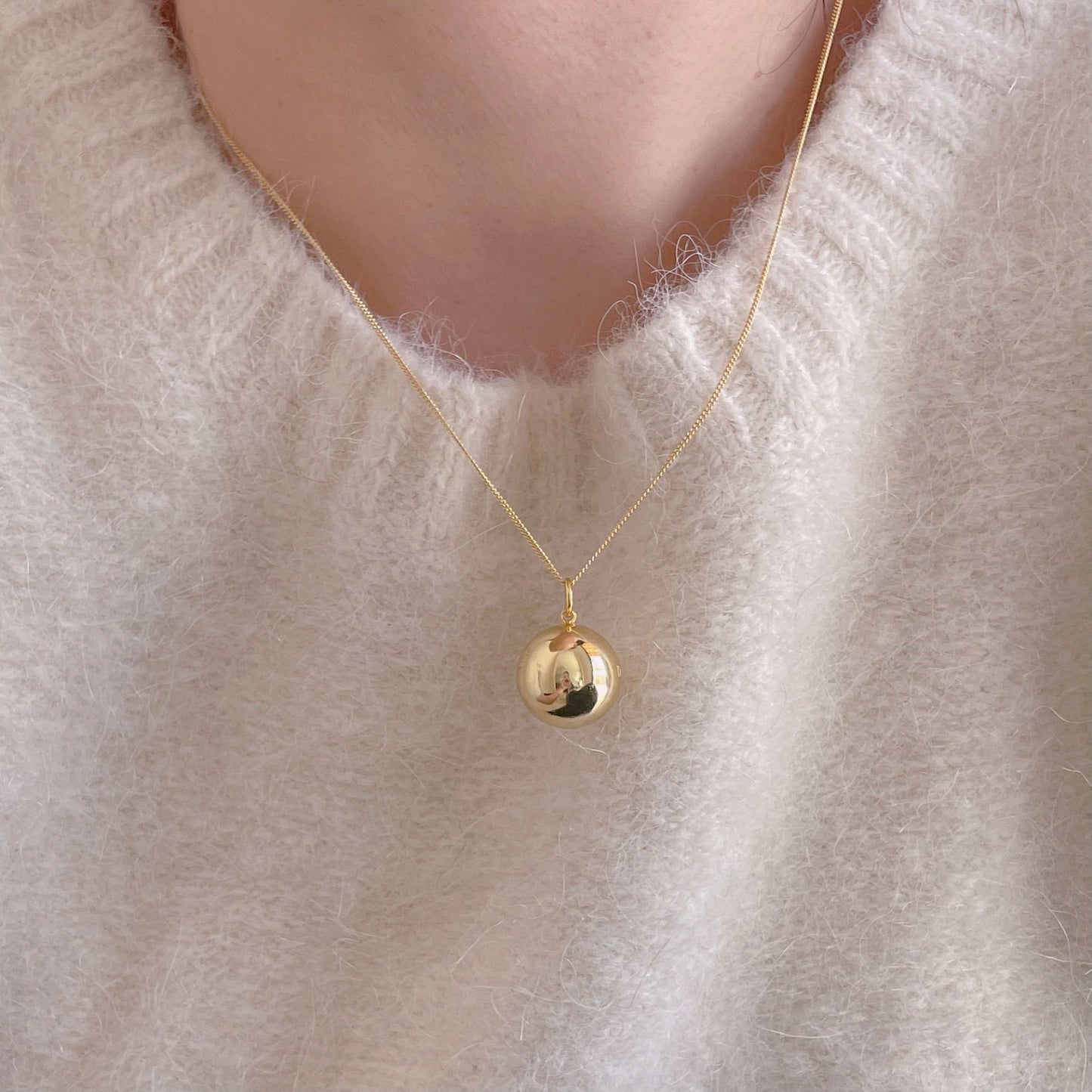 Minimalist Round Ball Pendant Necklace in 925 Sterling Silver with Geometric and Doll-Inspired Design