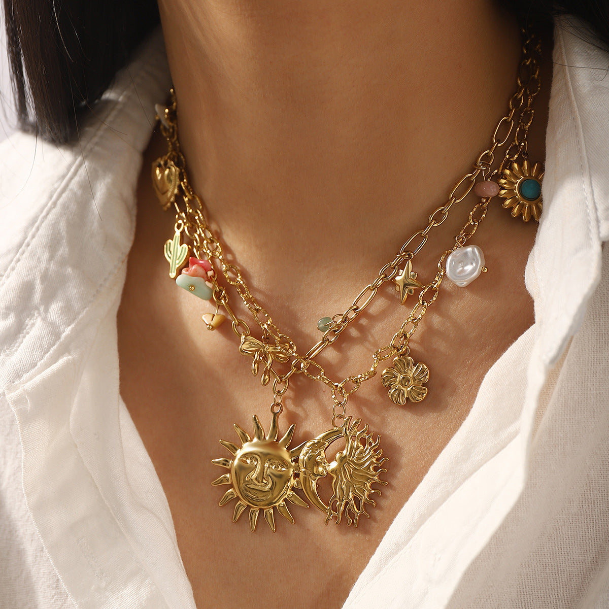 Collana da donna vintage in acciaio inossidabile con pendente Sole Luna Stella, finitura placcata e catena a maglie O