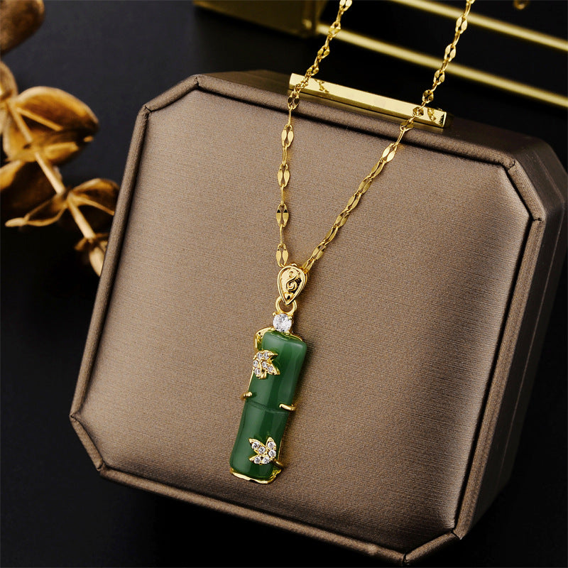 Collar minimalista chapado en acero titanio con forma de unión de bambú para mujer con cadena ondulada