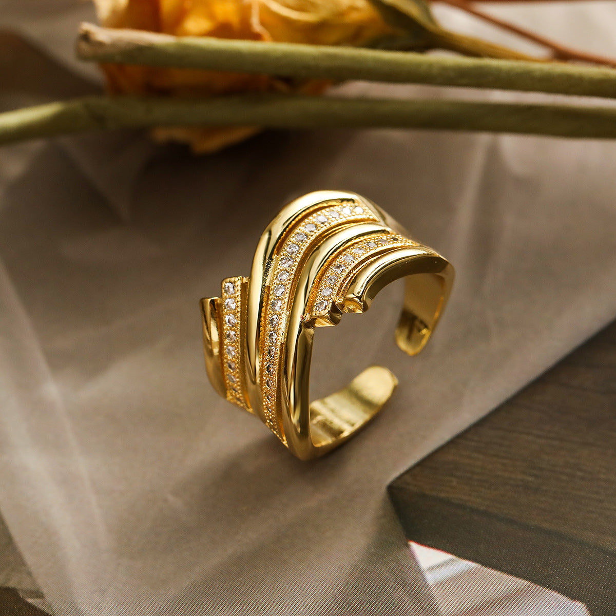 Minimalist Geometric Open Ring for Women Made of Brass with Micro-Pave Zirconia