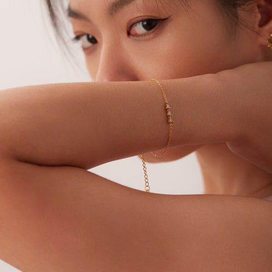 INS Style Geometric Stainless Steel Fine Chain Bracelet with 18K Gold Plated Drop Pendant and Cubic Zirconia Inlay for Women