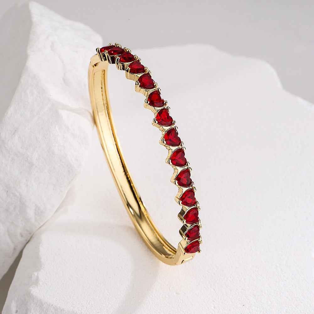 Minimalist Heart-Shaped Copper Bracelet with 18K Gold Plating and Micro-Paved Zirconia for Women