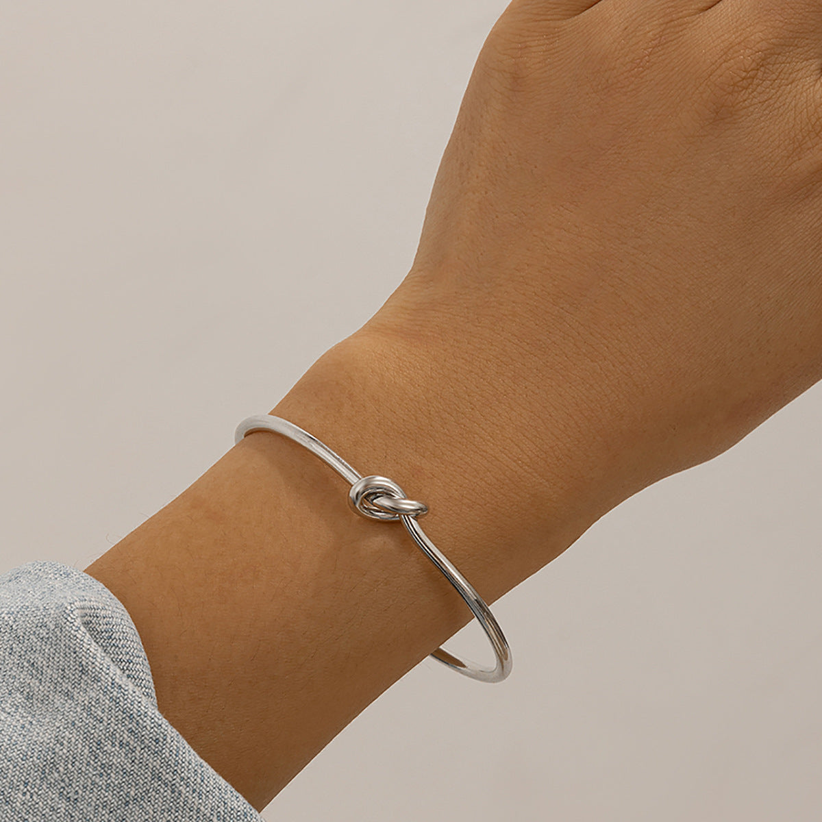 Minimalist Double Layer Hollow Knot Open Cuff Bracelet Geometric Line Design Gold Plated Alloy Jewelry for Women