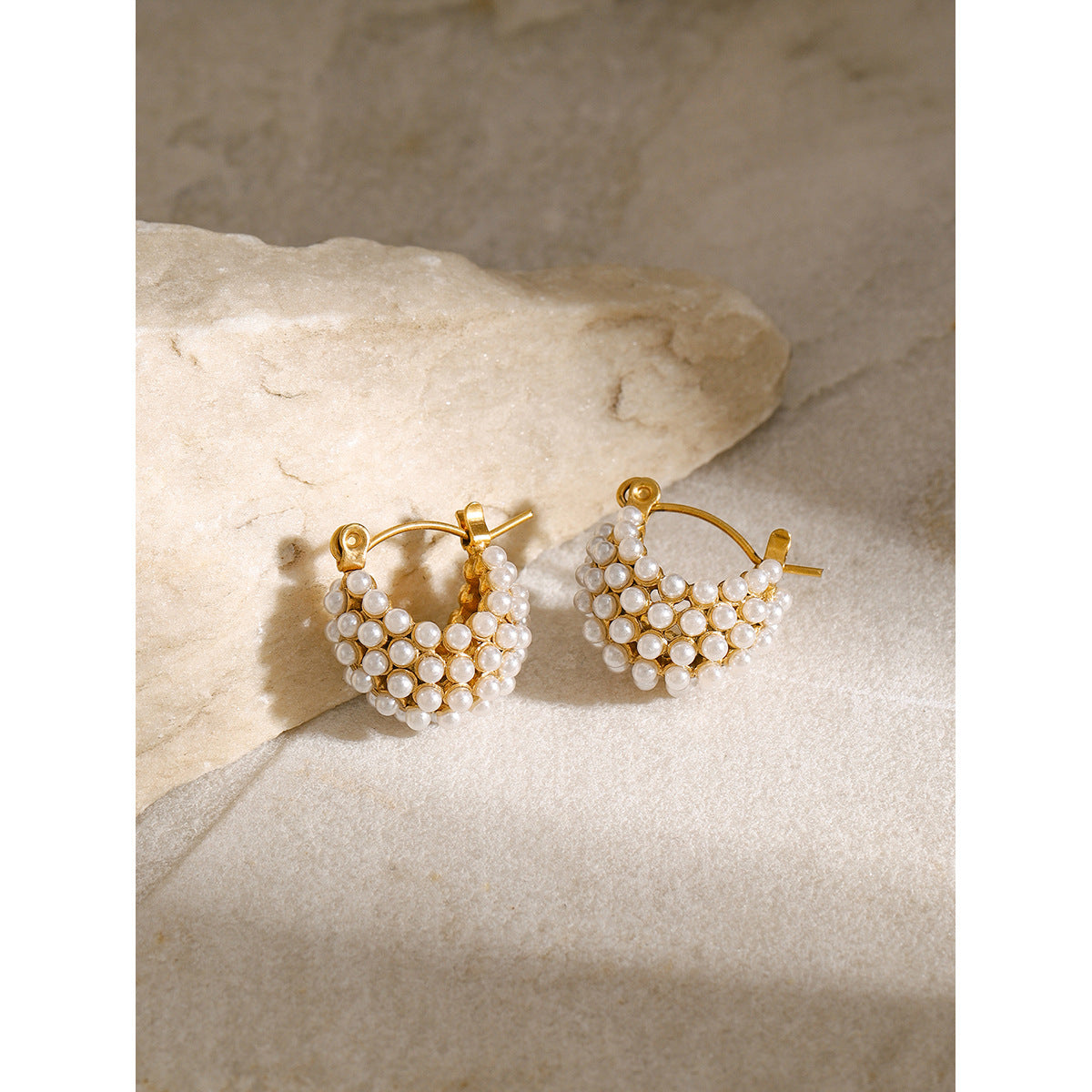 Fashion 18K Gold Plated Stainless Steel Hollow Basket Rhinestone Pearl Earrings for Women
