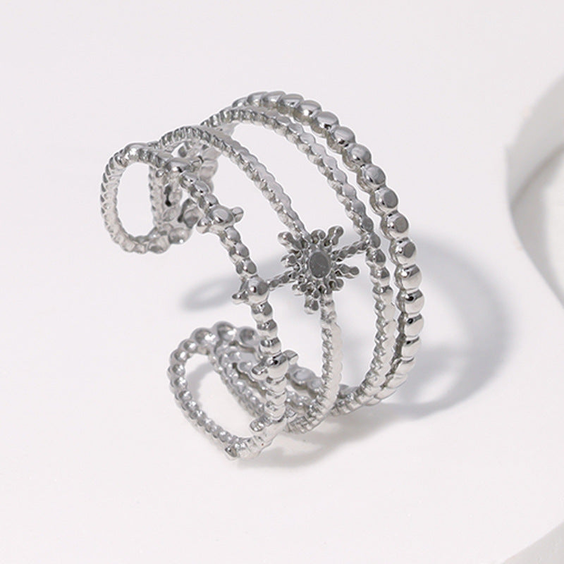 Anello Aperto Minimalista Geometrico in Acciaio al Titanio da Donna con Finitura Galvanizzata e Design dalle Linee Pulite