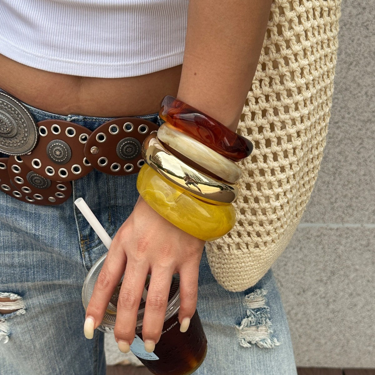 Bracciale Vintage Rotondo Geometrico in Resina Acrilica con Gocciolamento a Olio e Fantasia Sfumata per Donna
