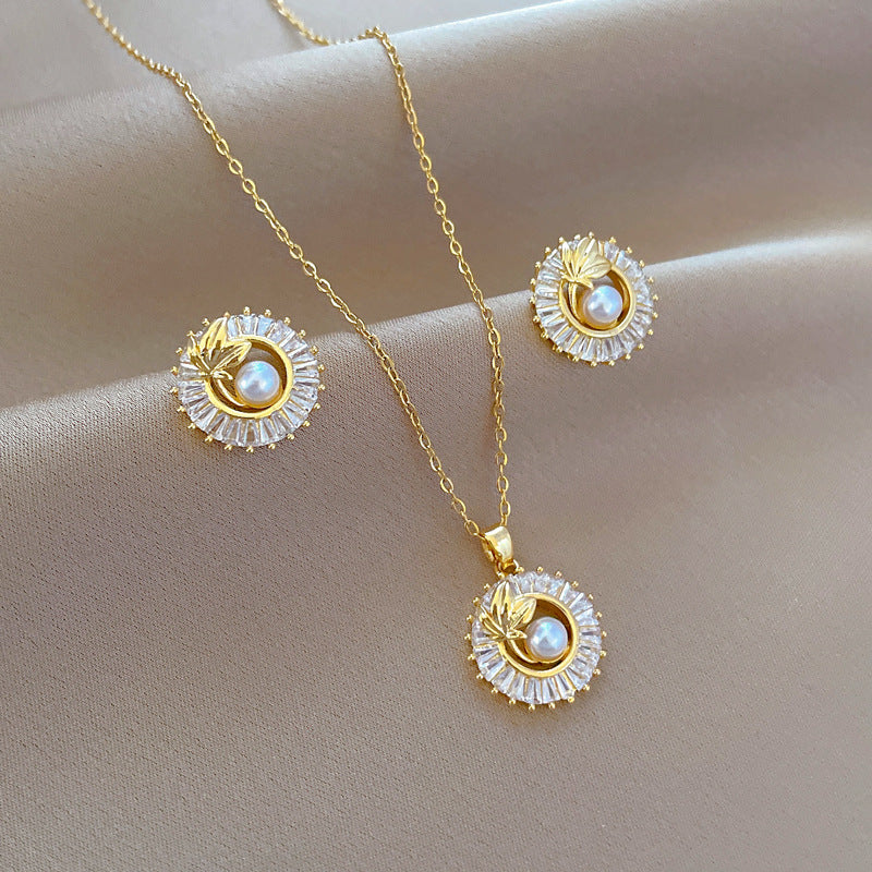 Luxury Fresh and Sweet Plated Brass Zircon Micro-Pave Earrings and Necklace Set