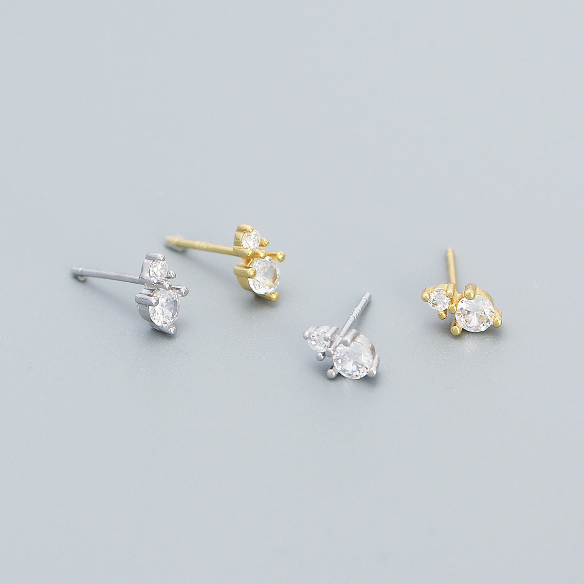 Minimalist Sweet 925 Sterling Silver Geometric Round Inlaid Cubic Zirconia Diamond Stud Earrings for Women