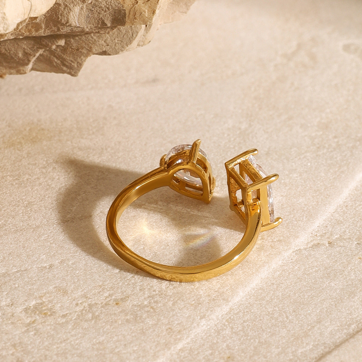 Anillo ajustable abierto de acero inoxidable geométrico vintage chapado en oro de 18 quilates con circonita para mujer