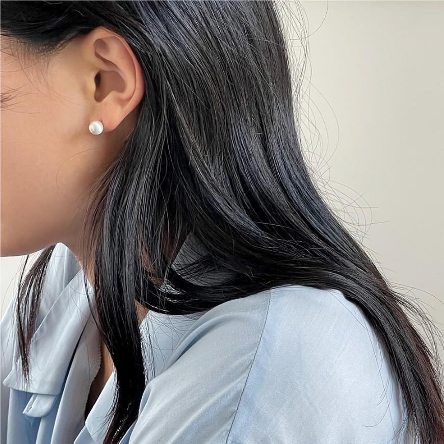 Minimalist Geometric Heart-Shaped 925 Sterling Silver Stud Earrings for Women with Textured Bead Finish