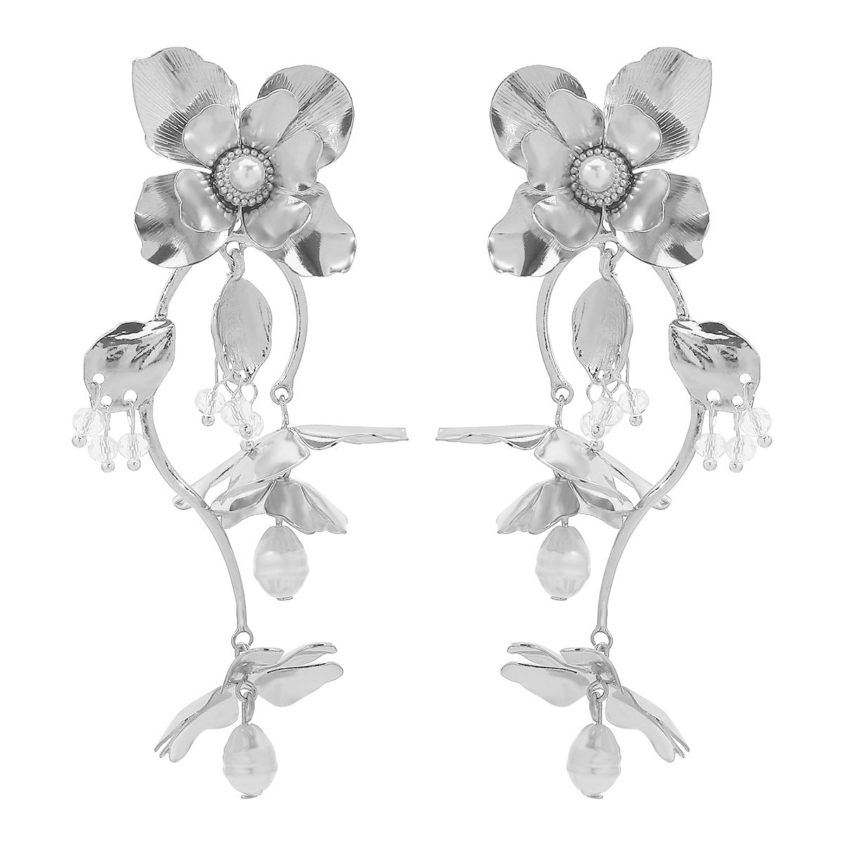 Pendientes de metal de lujo con forma floral para mujer con incrustaciones de perlas naturales y acabado chapado