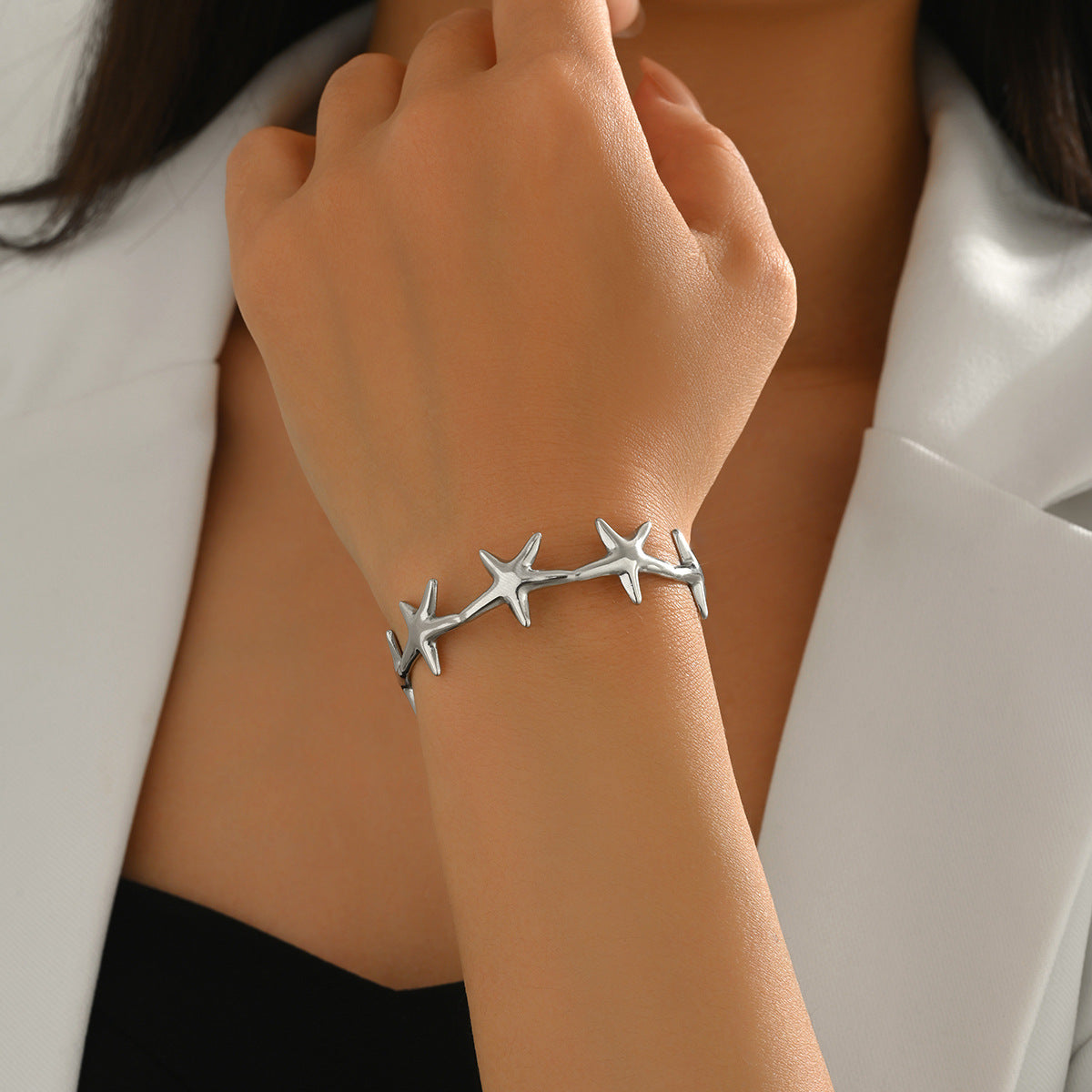 Fashion Geometric Star Open Cuff Bracelet 18K Gold Plated Zinc Alloy Women