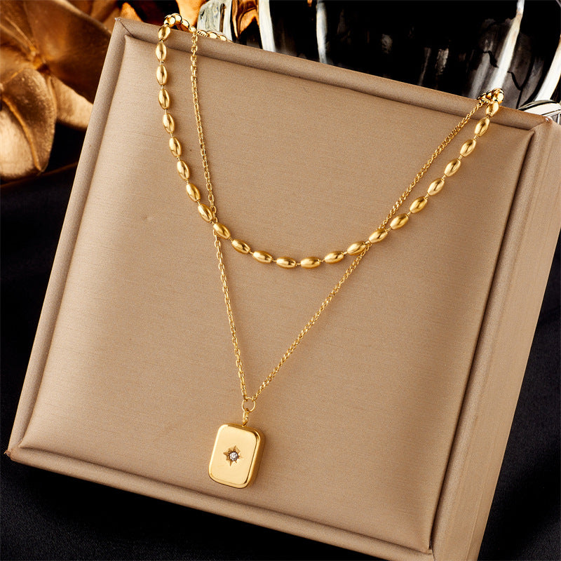 Collar con colgante octagrama geométrico retro minimalista de acero de titanio con incrustaciones de diamantes de imitación en cadena de serpiente para mujer