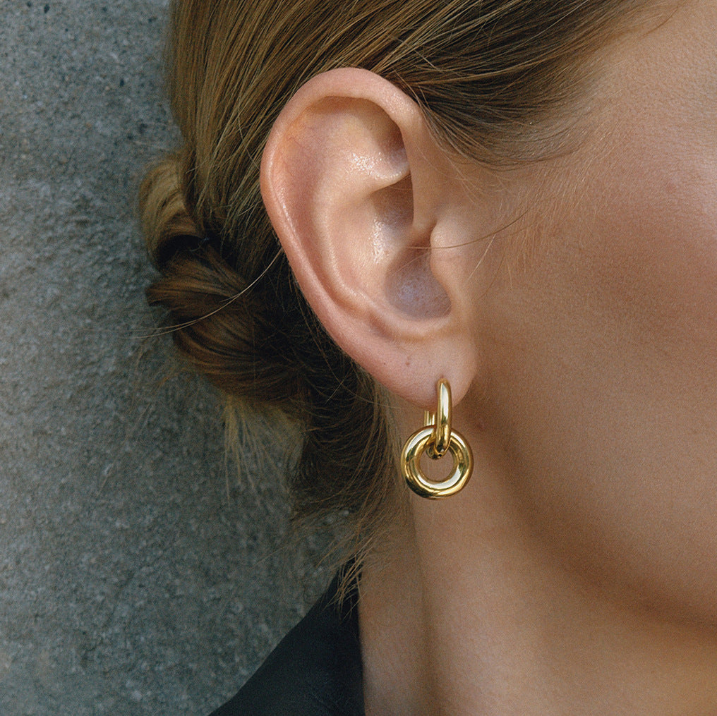 Orecchini a doppio anello geometrici minimalisti in acciaio al titanio placcato per donna
