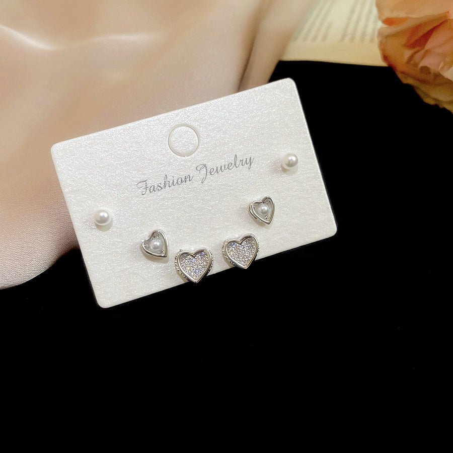 Aretes de Cobre con Baño de Oro en Forma de Corazón con Circonita y Postes de Acero Inoxidable, de Lujo, para Mujer