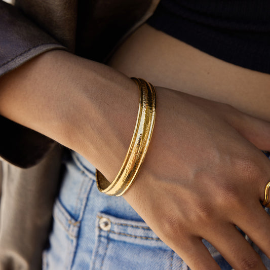 Geometric Line Design Titanium Steel Bracelet with 18K Gold Plating for Women, Hypoallergenic Stainless Steel Fashion Accessory