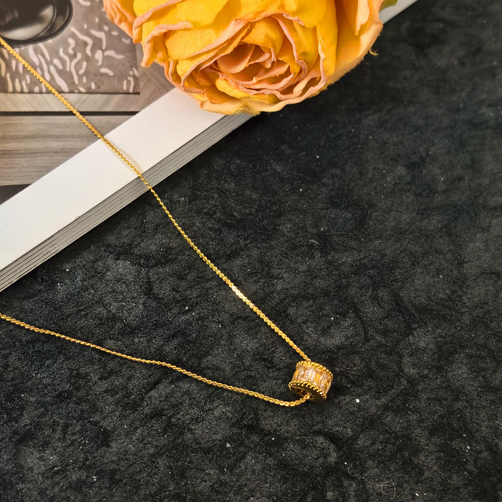Collana Pendente Minimalista a Forma di Vita in Acciaio al Titanio con Finitura Placcata per Donne e Uomini, Gioielli con Chiusura a Catena O