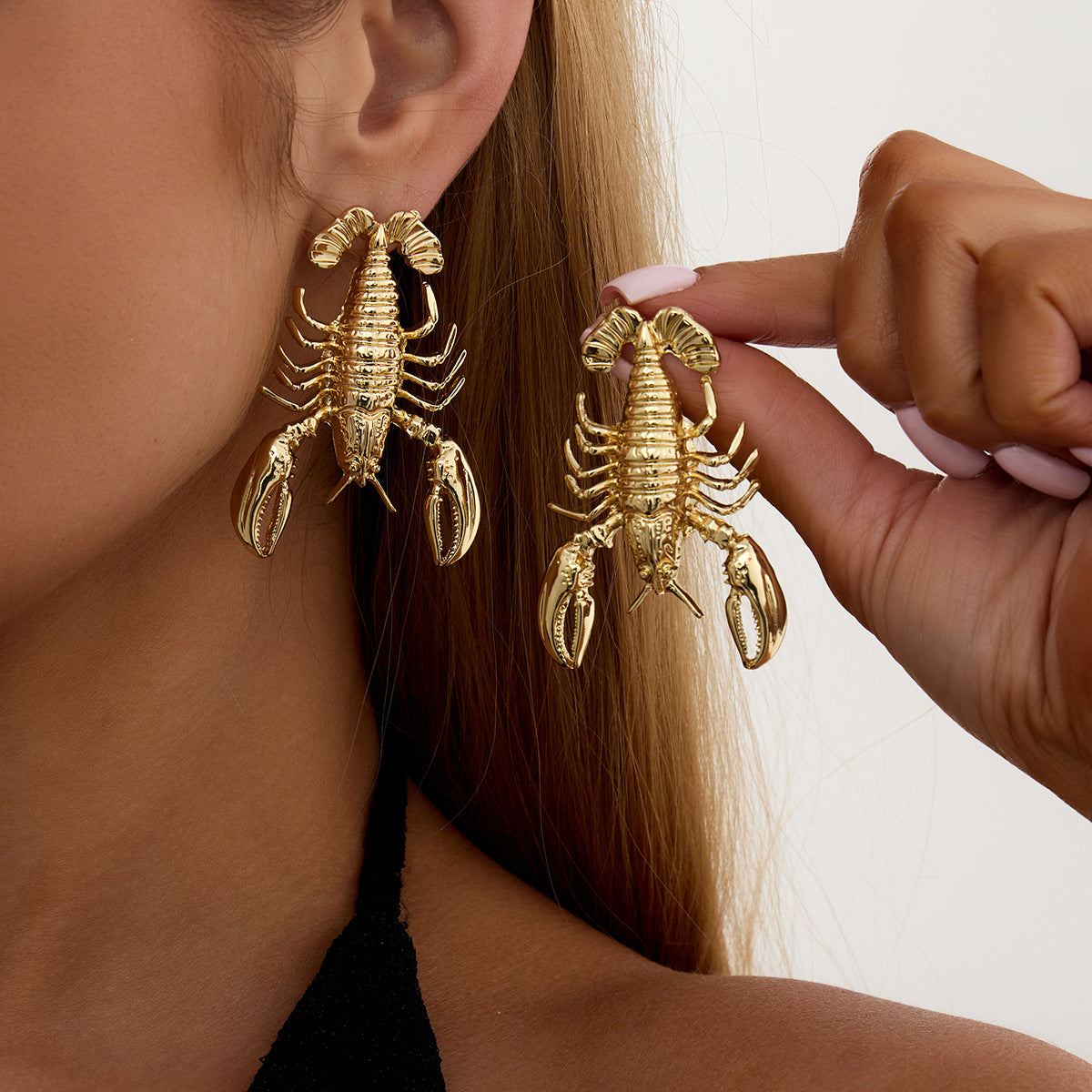 Fashionable Plated Zinc Alloy Animal Crab Lobster Earrings for Women