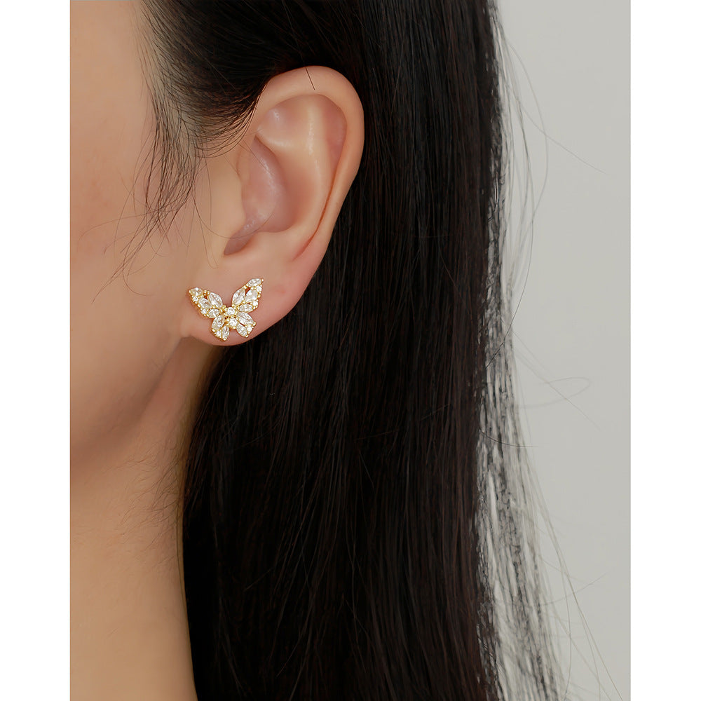 Orecchini a Perno in Argento Sterling S925 a Forma di Farfalla Dolce e Audace con Intarsio di Strass e Finitura Placcata