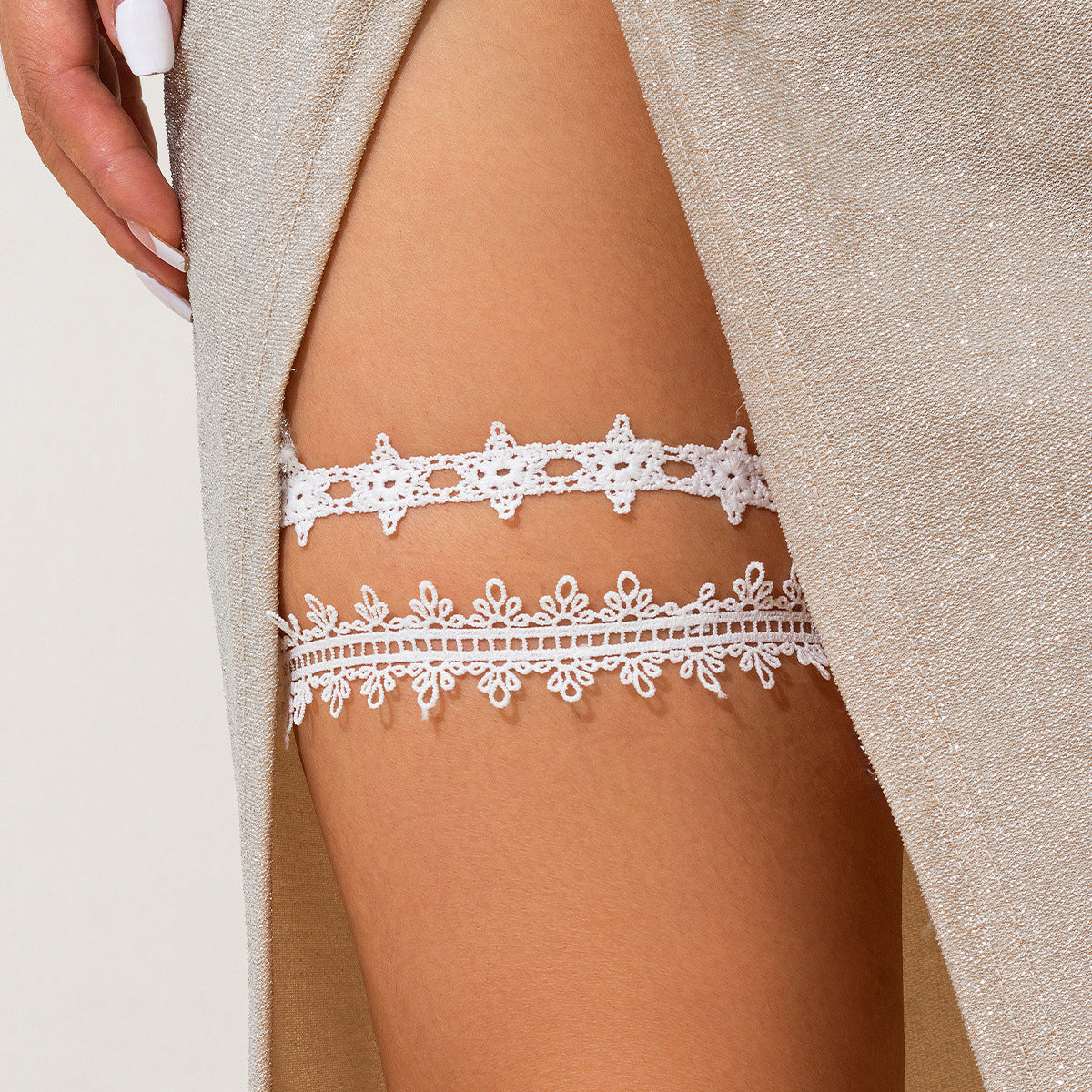 Geometric Alloy Lace Elastic Leg Chain for Women