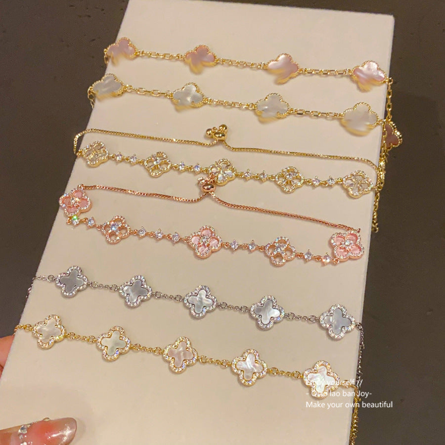 Sweet Elegant 18K Gold Plated Brass Geometric Floral Bracelet for Women