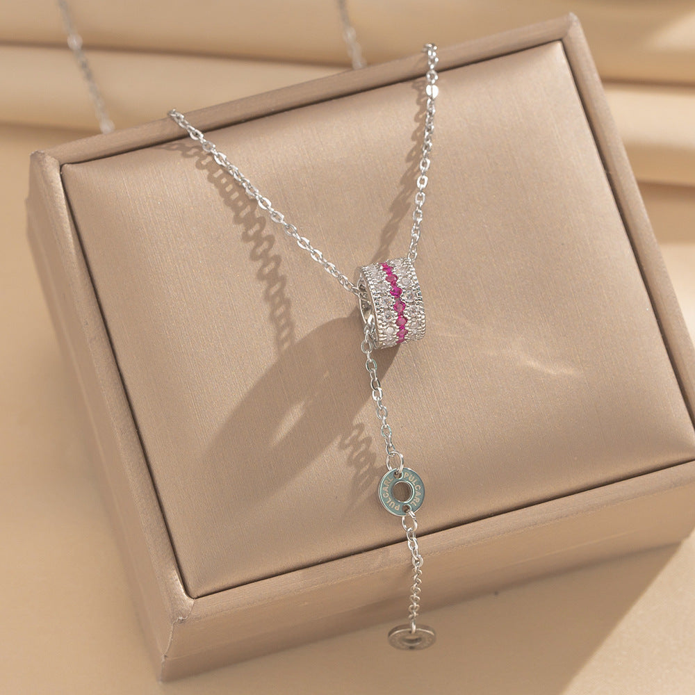 Light Luxury Minimalist Geometric Letter Circular 18K Gold Plated Titanium Steel Necklace for Women