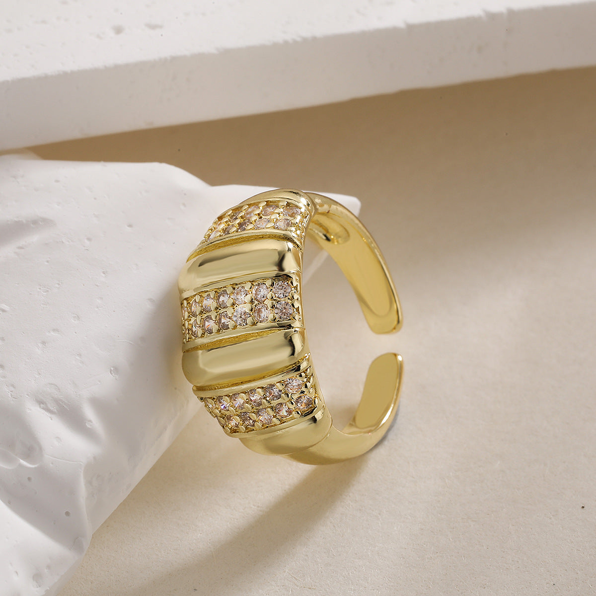 Vintage Geometric Open Ring for Women Made of Copper with 18K Gold Plating and Zircon Inlay
