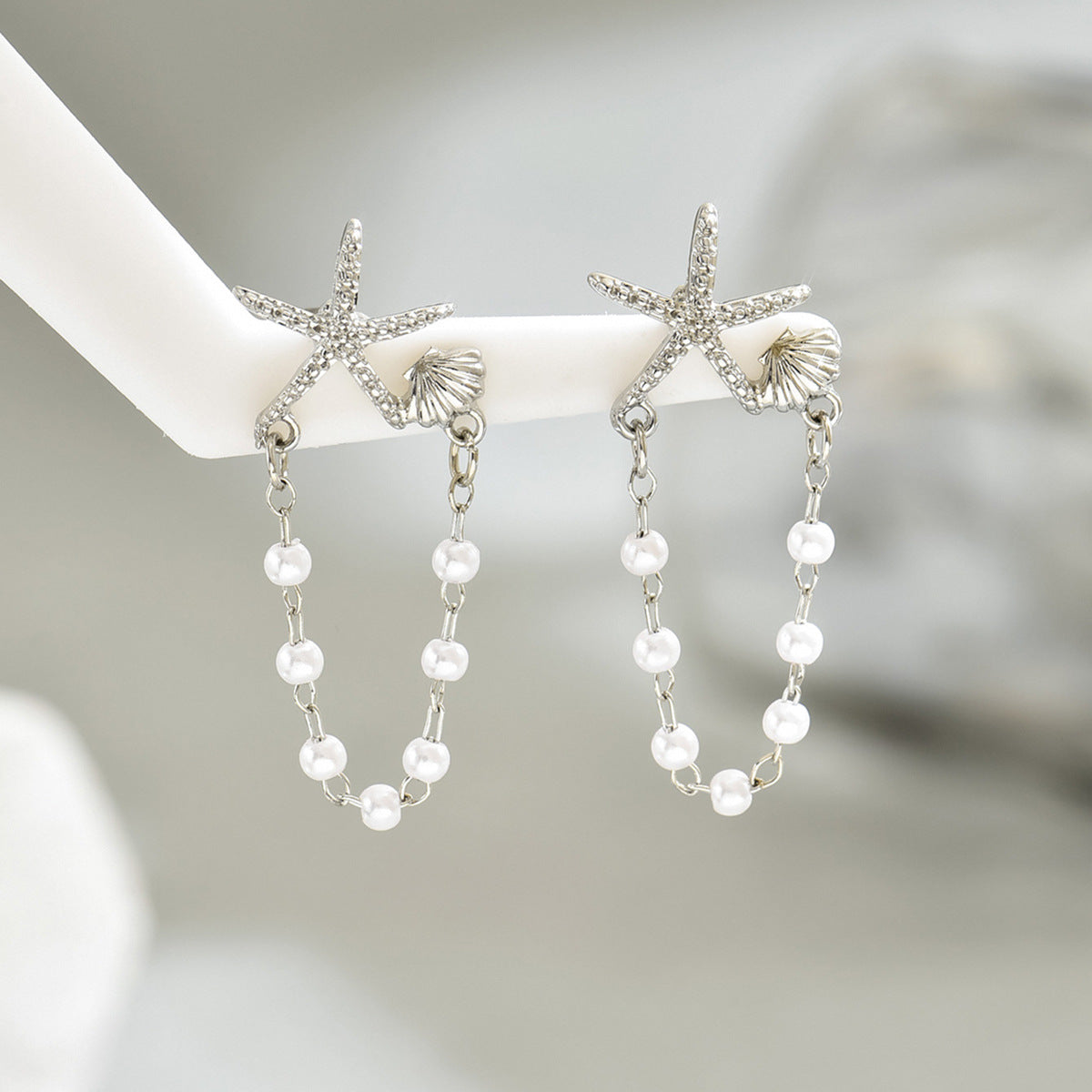Sweet and Fresh Star-Shaped Pearl-Inlaid Earrings with Shell and Star Motifs for Women